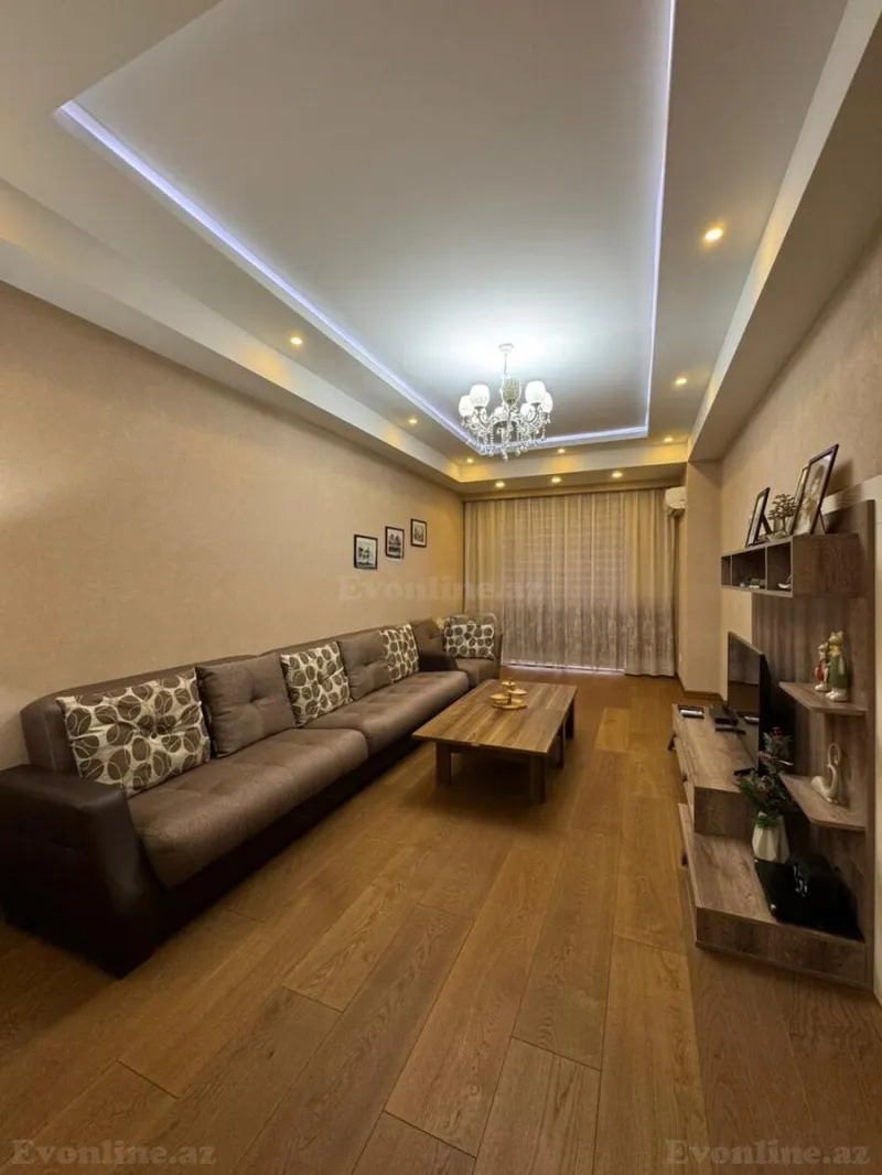 3 otaqlı Mənzil 103 m² Bakıxanov Satılır