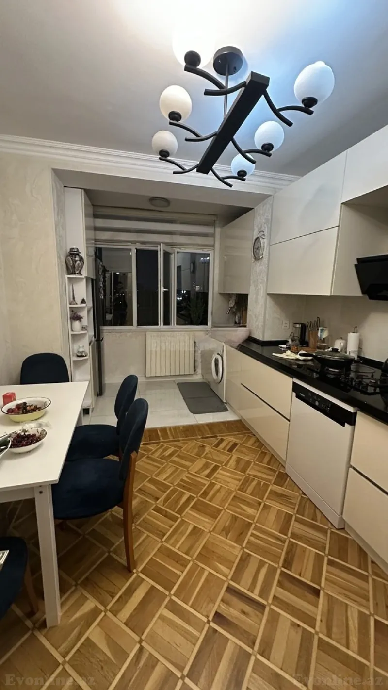 Satılır 3 otaqlı Mənzil Köhnə tikili 70 m² 8-ci mikrorayon - şəkil 2