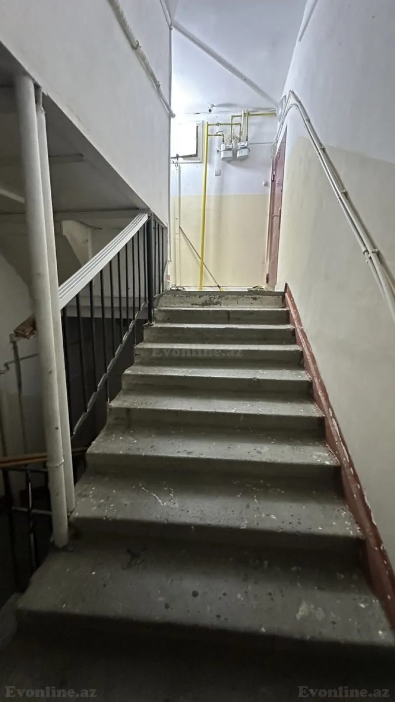 Satılır 3 otaqlı Mənzil Köhnə tikili 70 m² 8-ci mikrorayon - şəkil 7