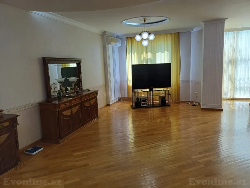Kirayə verilir 4 otaqlı Mənzil Yeni tikili 220 m² 28 May m. - şəkil 9
