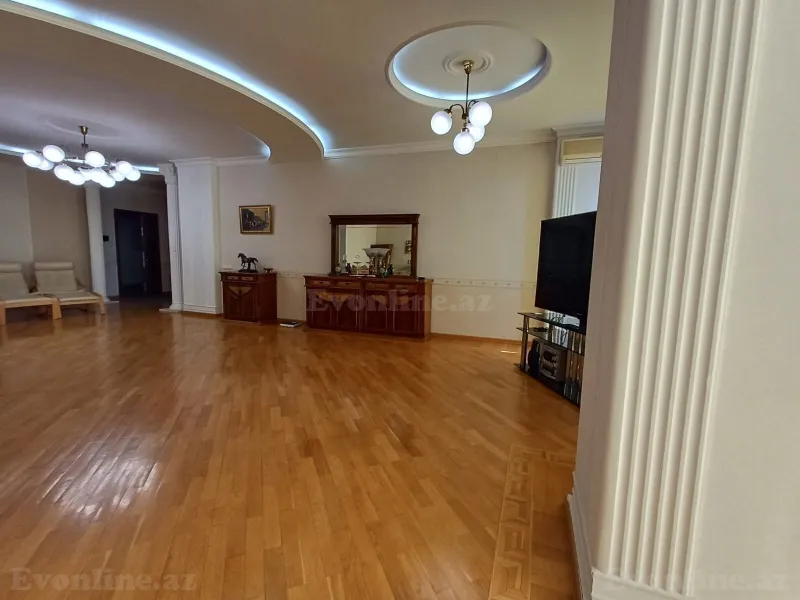 Kirayə verilir 4 otaqlı Mənzil Yeni tikili 220 m² 28 May m. - şəkil 10