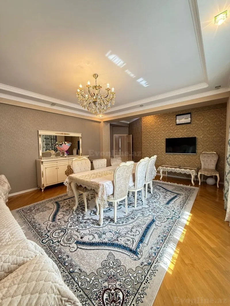 3 otaqlı Mənzil 130 m² Yeni Yasamal Kirayə verilir