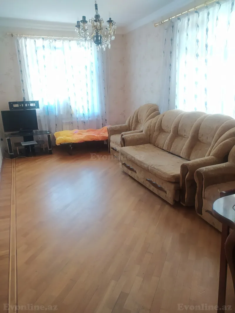 Kirayə verilir 2 otaqlı Mənzil Köhnə tikili 65 m² Elmlər Akademiyası m.