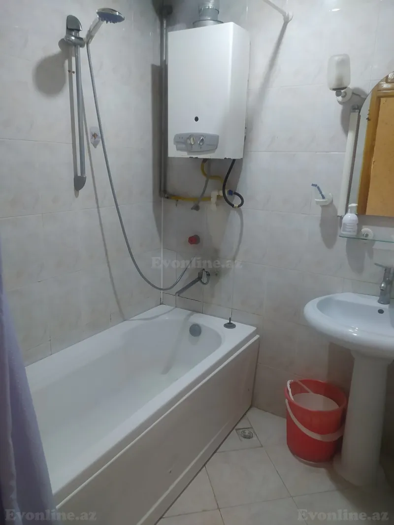 Kirayə verilir 2 otaqlı Mənzil Köhnə tikili 65 m² Elmlər Akademiyası m. - şəkil 4