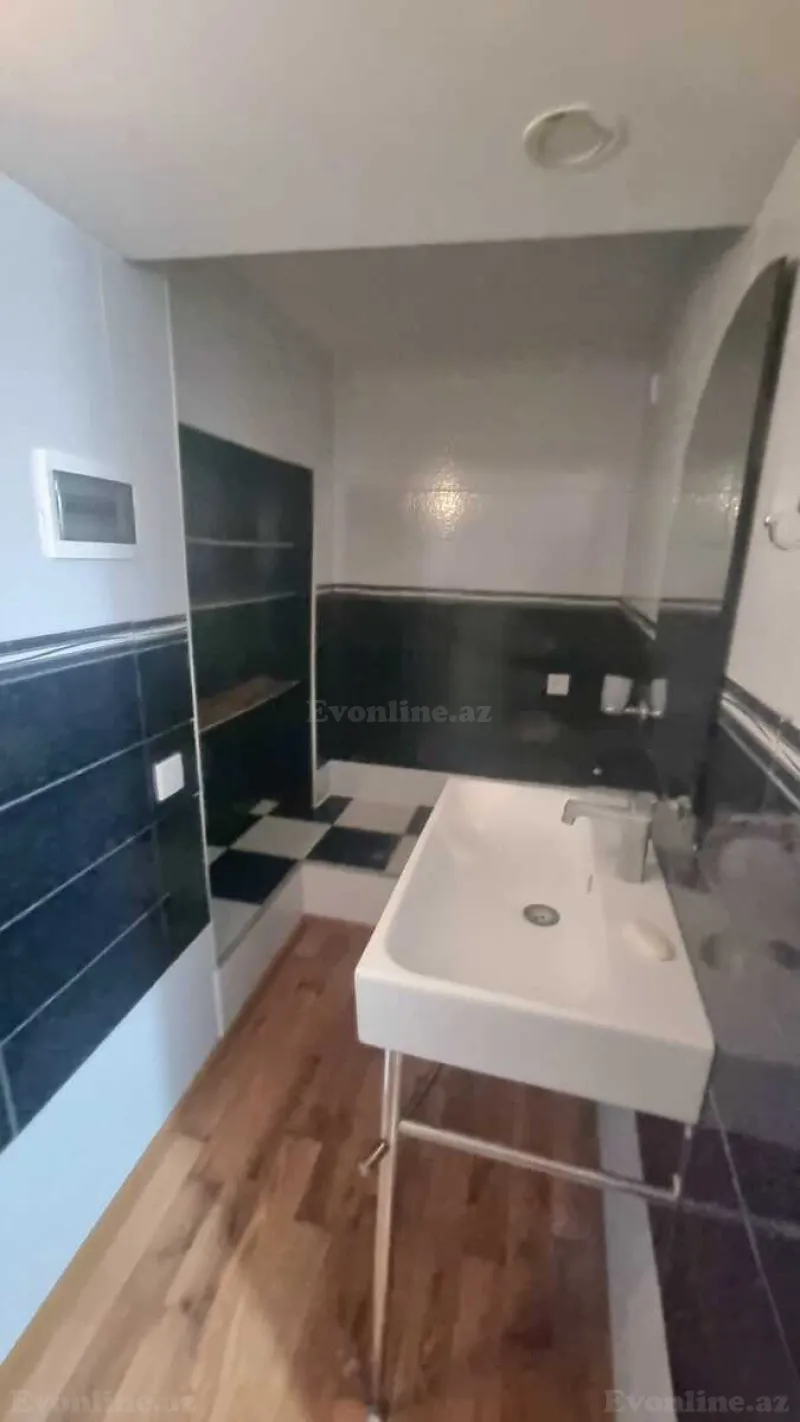 Satılır 4 otaqlı Mənzil Köhnə tikili 145 m² Yeni Yasamal - şəkil 17