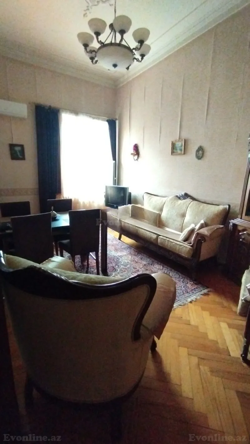 Satılır 3 otaqlı Mənzil Köhnə tikili 75 m² Elmlər Akademiyası m. - şəkil 4