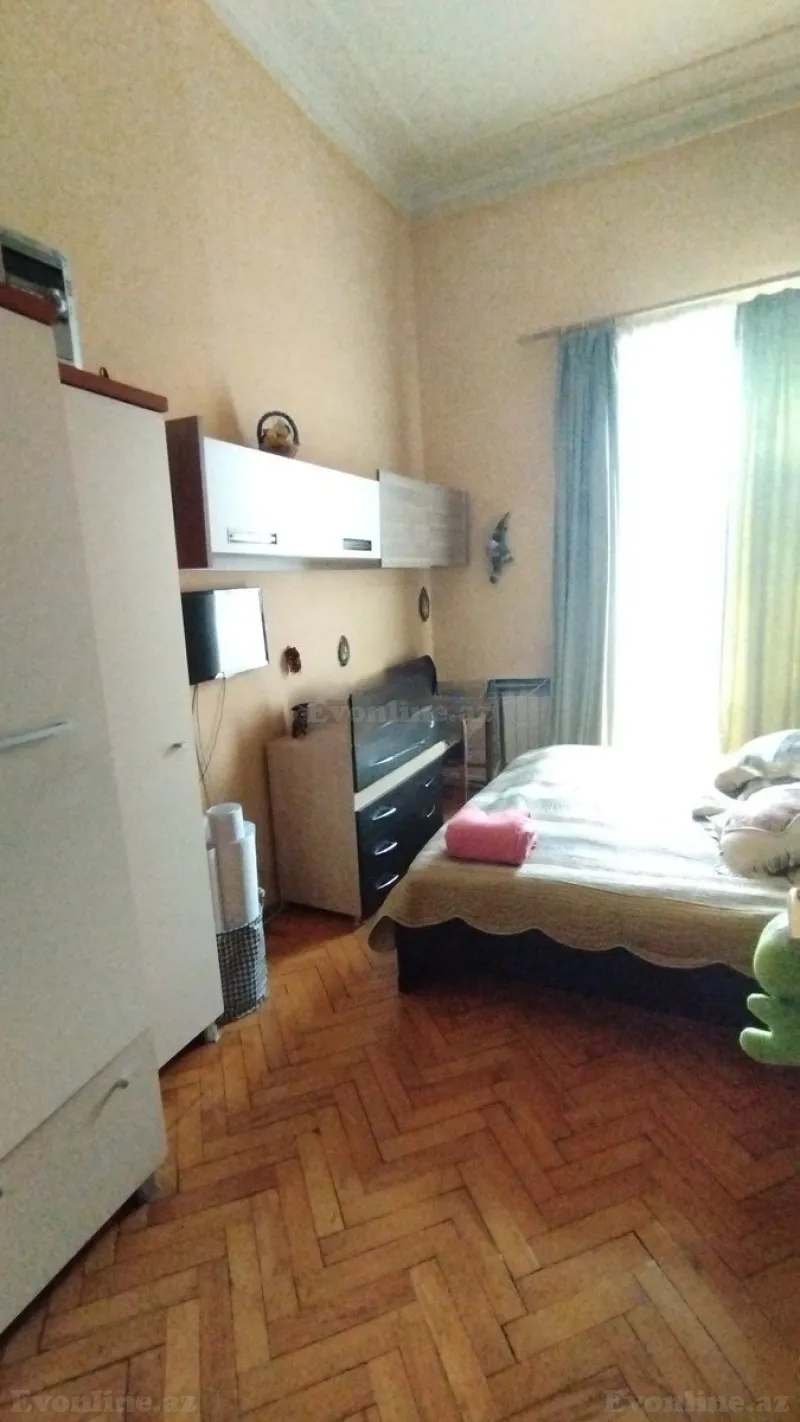 Satılır 3 otaqlı Mənzil Köhnə tikili 75 m² Elmlər Akademiyası m. - şəkil 10