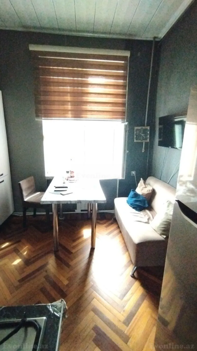 Satılır 3 otaqlı Mənzil Köhnə tikili 75 m² Elmlər Akademiyası m. - şəkil 18