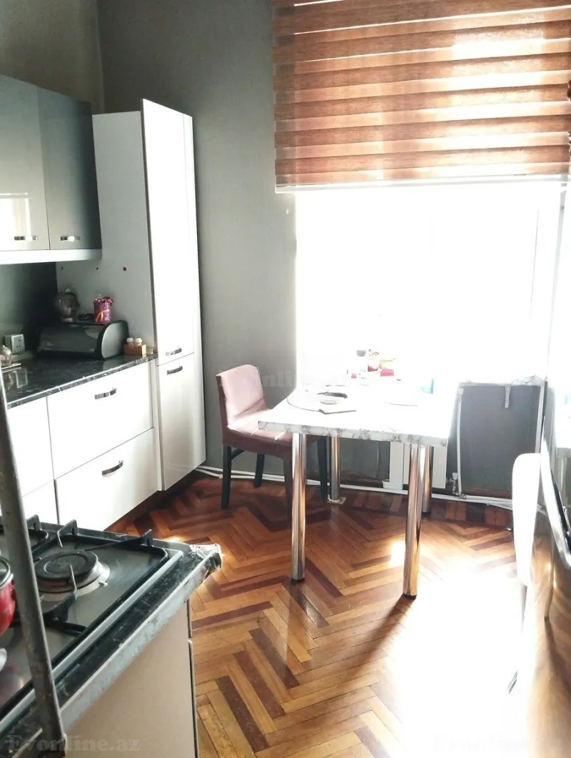 Satılır 3 otaqlı Mənzil Köhnə tikili 75 m² Elmlər Akademiyası m. - şəkil 19
