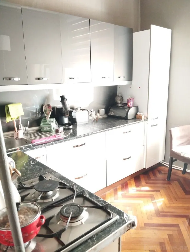 Satılır 3 otaqlı Mənzil Köhnə tikili 75 m² Elmlər Akademiyası m. - şəkil 20