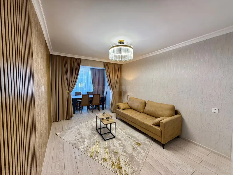 Satılır 2 otaqlı Mənzil Köhnə tikili 57 m² Xalqlar Dostluğu m. - şəkil 2