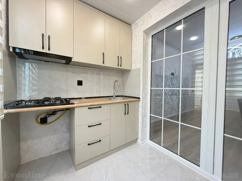 Satılır 3 otaqlı Mənzil Köhnə tikili 60 m² Xalqlar Dostluğu m. - şəkil 7