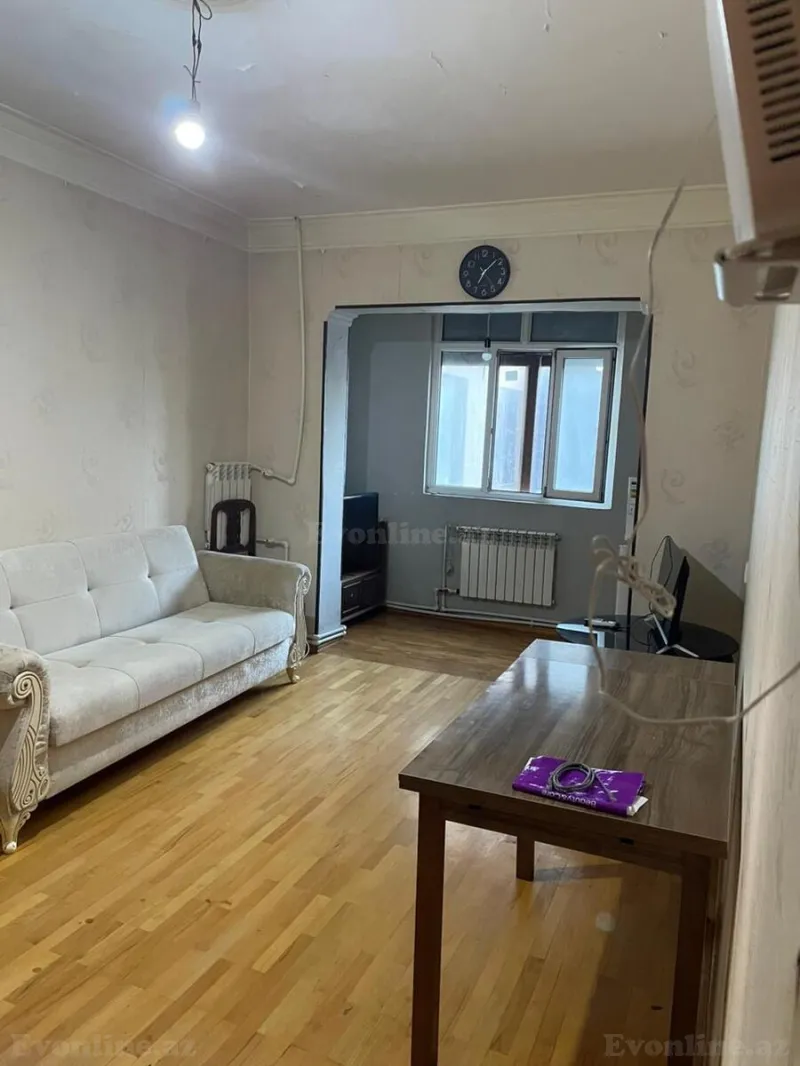 Satılır 1 otaqlı Mənzil Köhnə tikili 42 m² 8-ci mikrorayon - şəkil 3