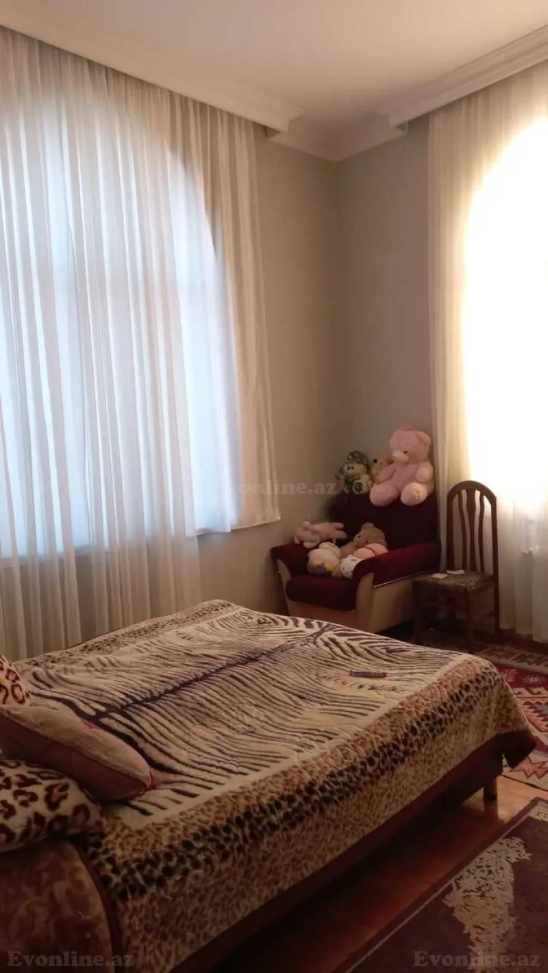 Satılır 7 otaqlı Həyət evi 340 m² Novxanı - şəkil 23