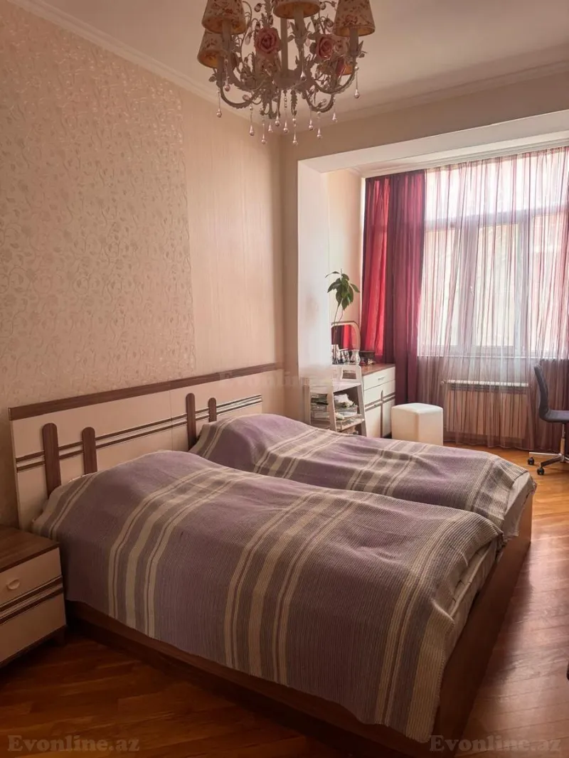 Satılır 3 otaqlı Mənzil Yeni tikili 120 m² Elmlər Akademiyası m. - şəkil 8