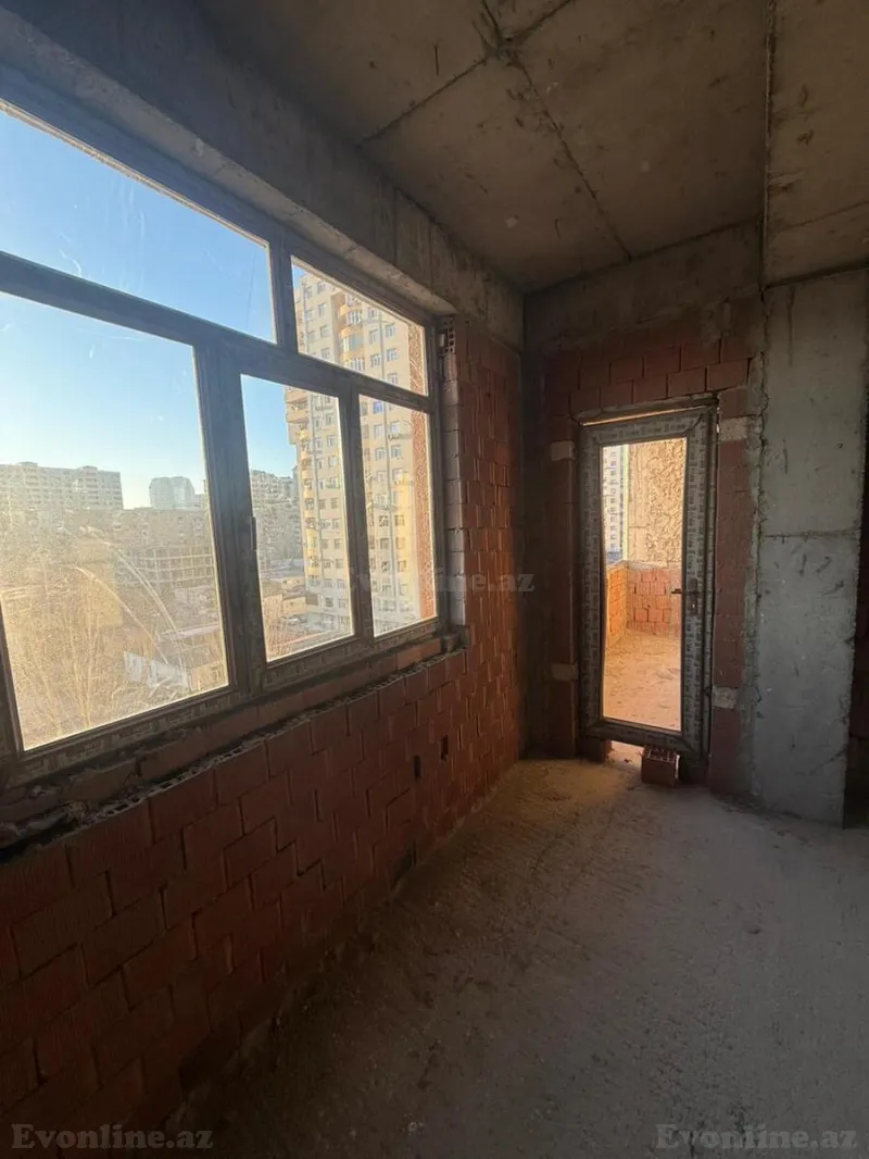 Satılır 3 otaqlı Mənzil Yeni tikili 150 m² Elmlər Akademiyası m. - şəkil 10