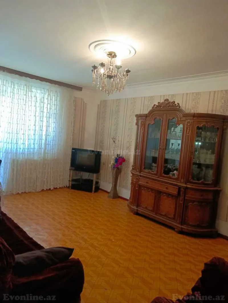 Satılır 4 otaqlı Mənzil Köhnə tikili 110 m² Badamdar - şəkil 3