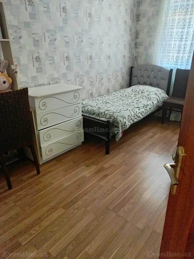 Satılır 4 otaqlı Mənzil Köhnə tikili 110 m² Badamdar - şəkil 4