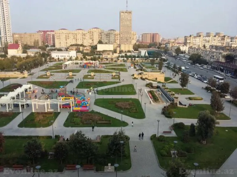 3 otaqlı Mənzil 100 m² İnşaatçılar m. Satılır
