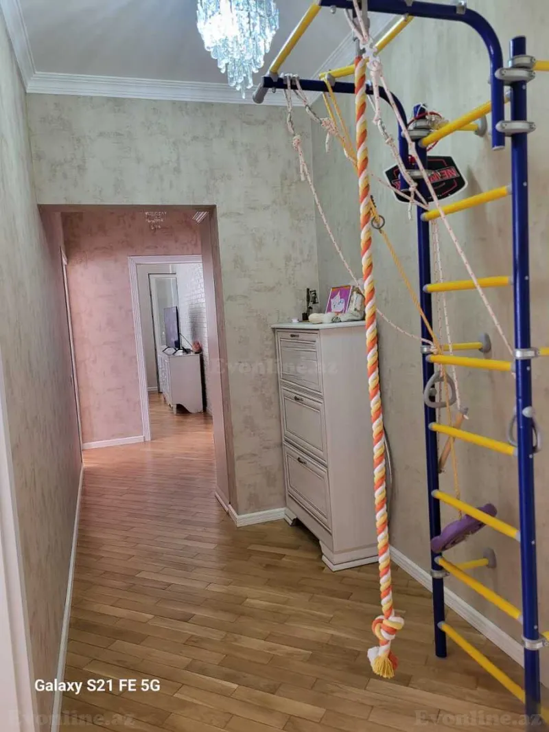 Satılır 4 otaqlı Mənzil Yeni tikili 97 m² Elmlər Akademiyası m. - şəkil 4