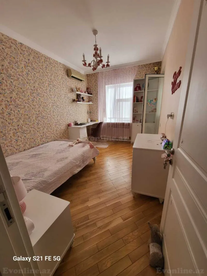 Satılır 4 otaqlı Mənzil Yeni tikili 97 m² Elmlər Akademiyası m. - şəkil 5