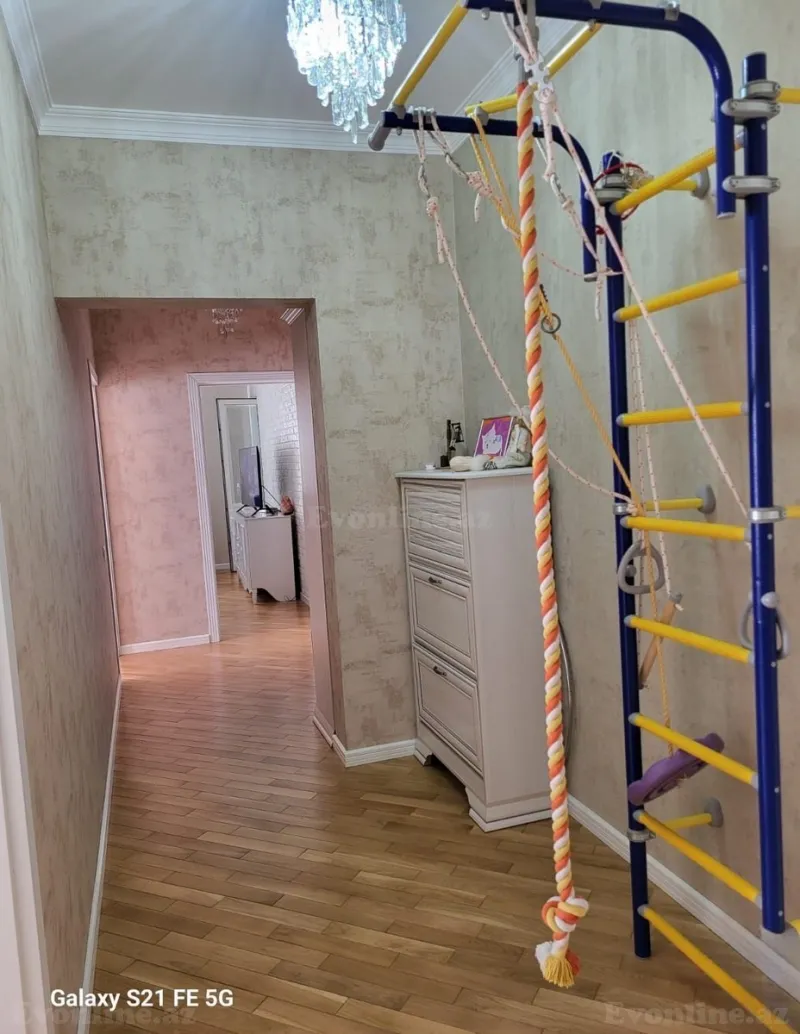Satılır 4 otaqlı Mənzil Yeni tikili 97 m² Elmlər Akademiyası m. - şəkil 9