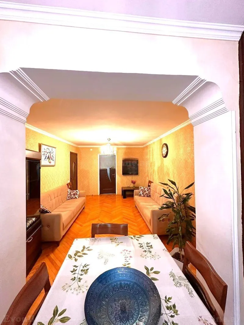 Satılır 3 otaqlı Mənzil Köhnə tikili 85 m² Nizami m. - şəkil 2