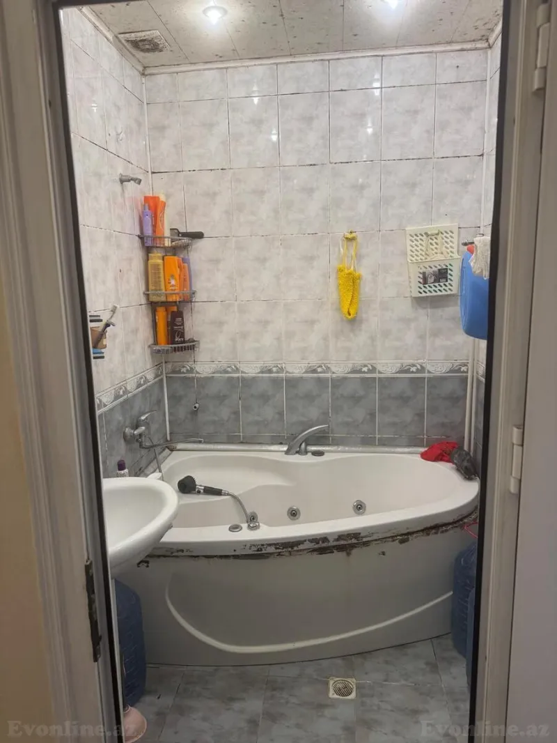 Satılır 3 otaqlı Mənzil Yeni tikili 80 m² Xalqlar Dostluğu m. - şəkil 15