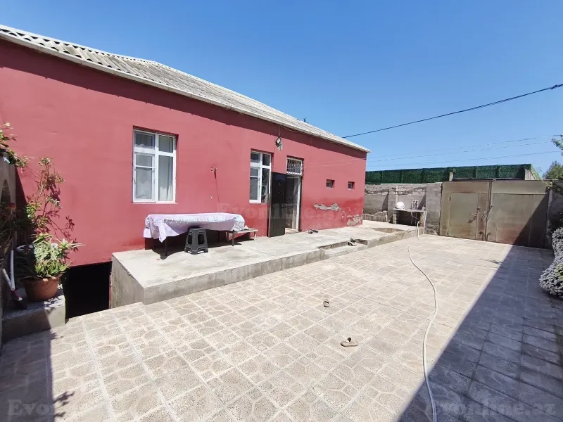 3 otaqlı Həyət evi 100 m² Şüvəlan Satılır