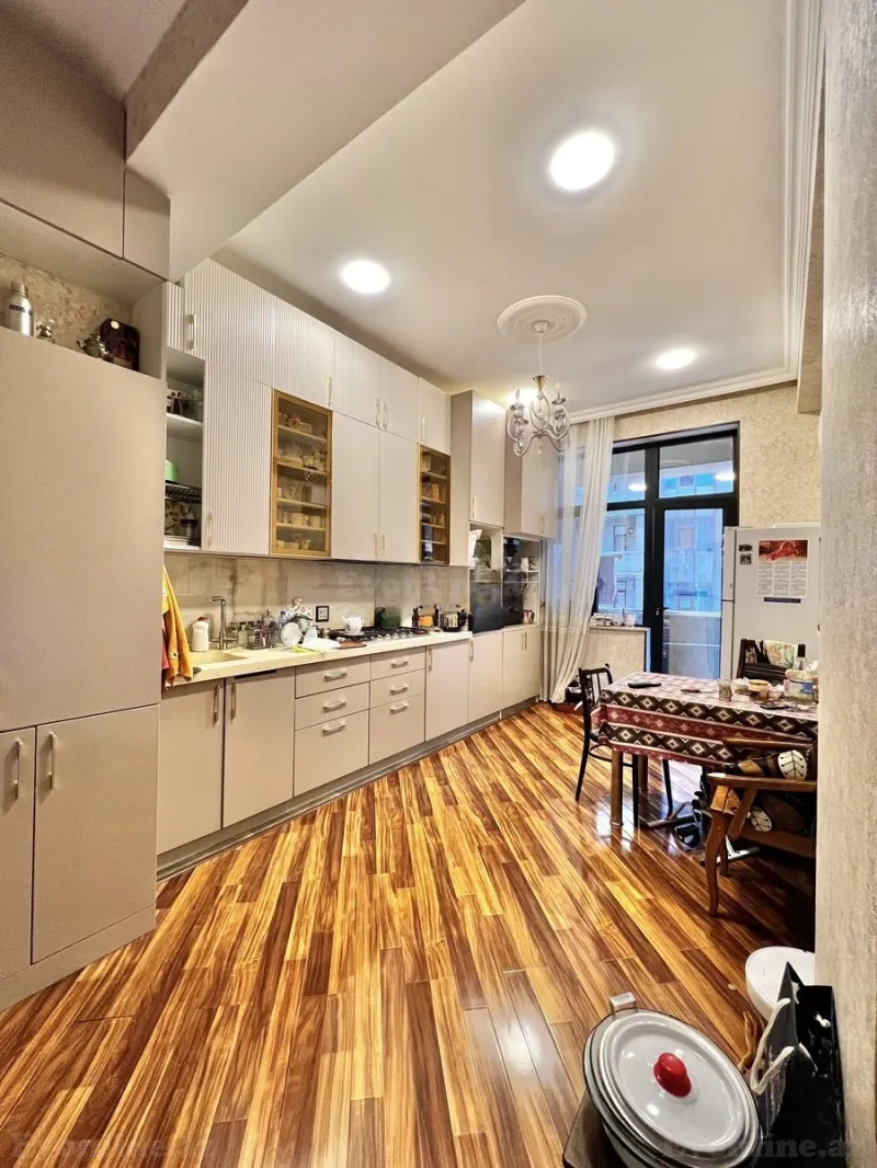 Satılır 3 otaqlı Mənzil Yeni tikili 125 m² Nəsimi r. - şəkil 4