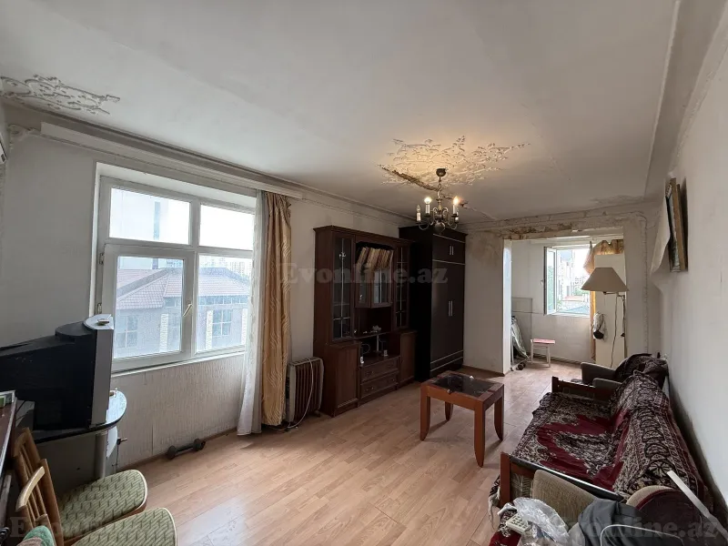2 otaqlı Mənzil 40 m² Qara Qarayev m. Satılır