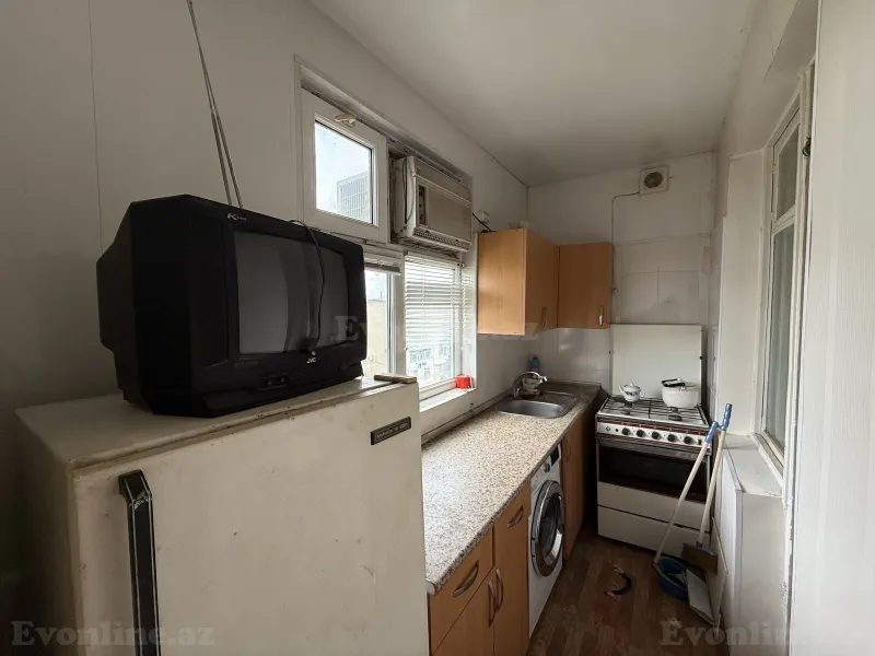 Satılır 2 otaqlı Mənzil Köhnə tikili 40 m² Qara Qarayev m. - şəkil 6