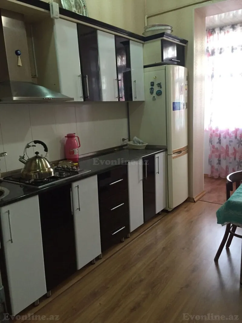Satılır 2 otaqlı Mənzil Köhnə tikili 65 m² Nəriman Nərimanov m. - şəkil 3