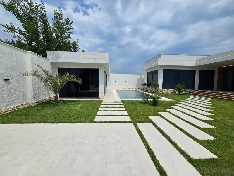 5 otaqlı Həyət evi 250 m² Şüvəlan Satılır