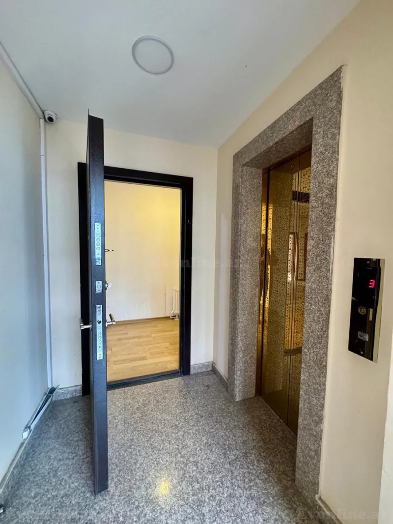 Kirayə verilir Ofis 200 m² Memar Əcəmi m. - şəkil 8
