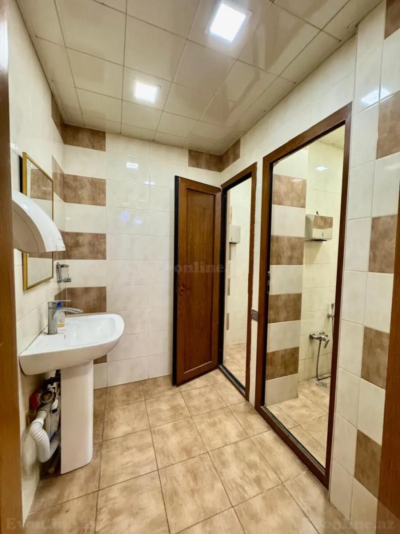 Kirayə verilir Ofis 200 m² Memar Əcəmi m. - şəkil 22