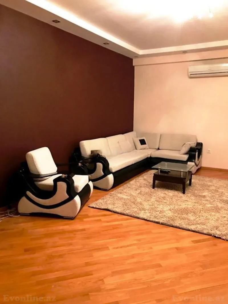 Kirayə verilir 3 otaqlı Mənzil Yeni tikili 105 m² Elmlər Akademiyası m.