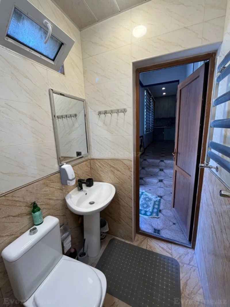 Satılır 2 otaqlı Həyət evi 60 m² Yasamal r. - şəkil 5