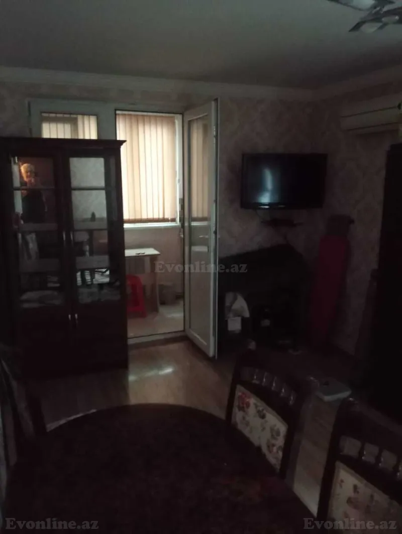Kirayə verilir 2 otaqlı Mənzil Köhnə tikili 55 m² Elmlər Akademiyası m. - şəkil 2