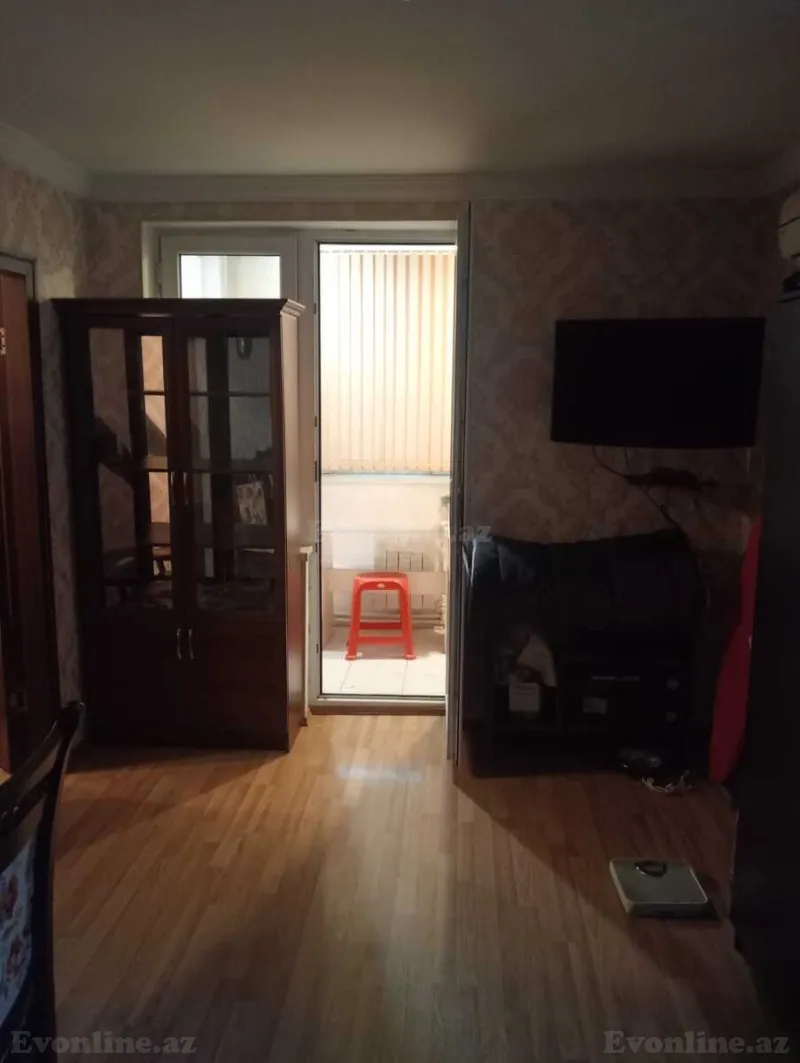 Kirayə verilir 2 otaqlı Mənzil Köhnə tikili 55 m² Elmlər Akademiyası m. - şəkil 4