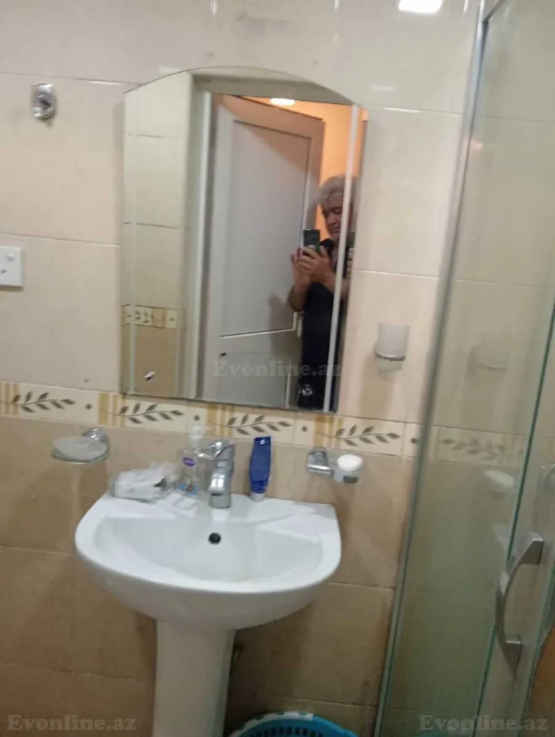 Kirayə verilir 2 otaqlı Mənzil Köhnə tikili 55 m² Elmlər Akademiyası m. - şəkil 12