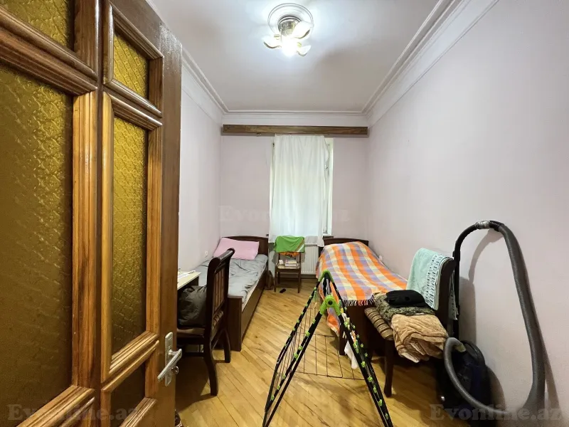 Satılır 3 otaqlı Mənzil Köhnə tikili 70 m² Nəriman Nərimanov m. - şəkil 3