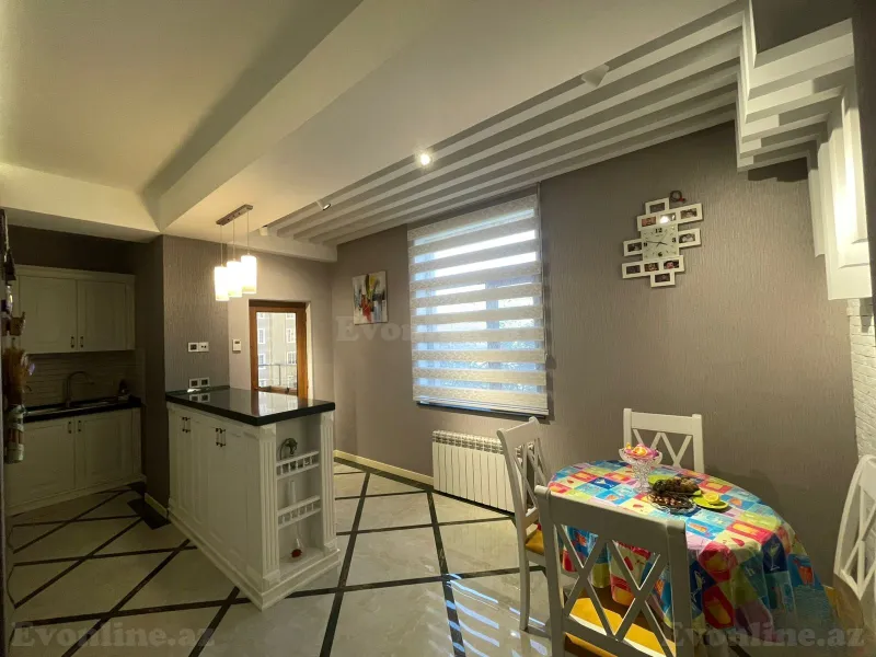 Satılır 4 otaqlı Mənzil Yeni tikili 195 m² Memar Əcəmi m. - şəkil 11