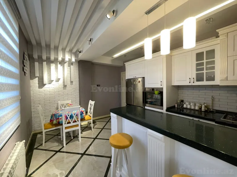 Satılır 4 otaqlı Mənzil Yeni tikili 195 m² Memar Əcəmi m. - şəkil 13