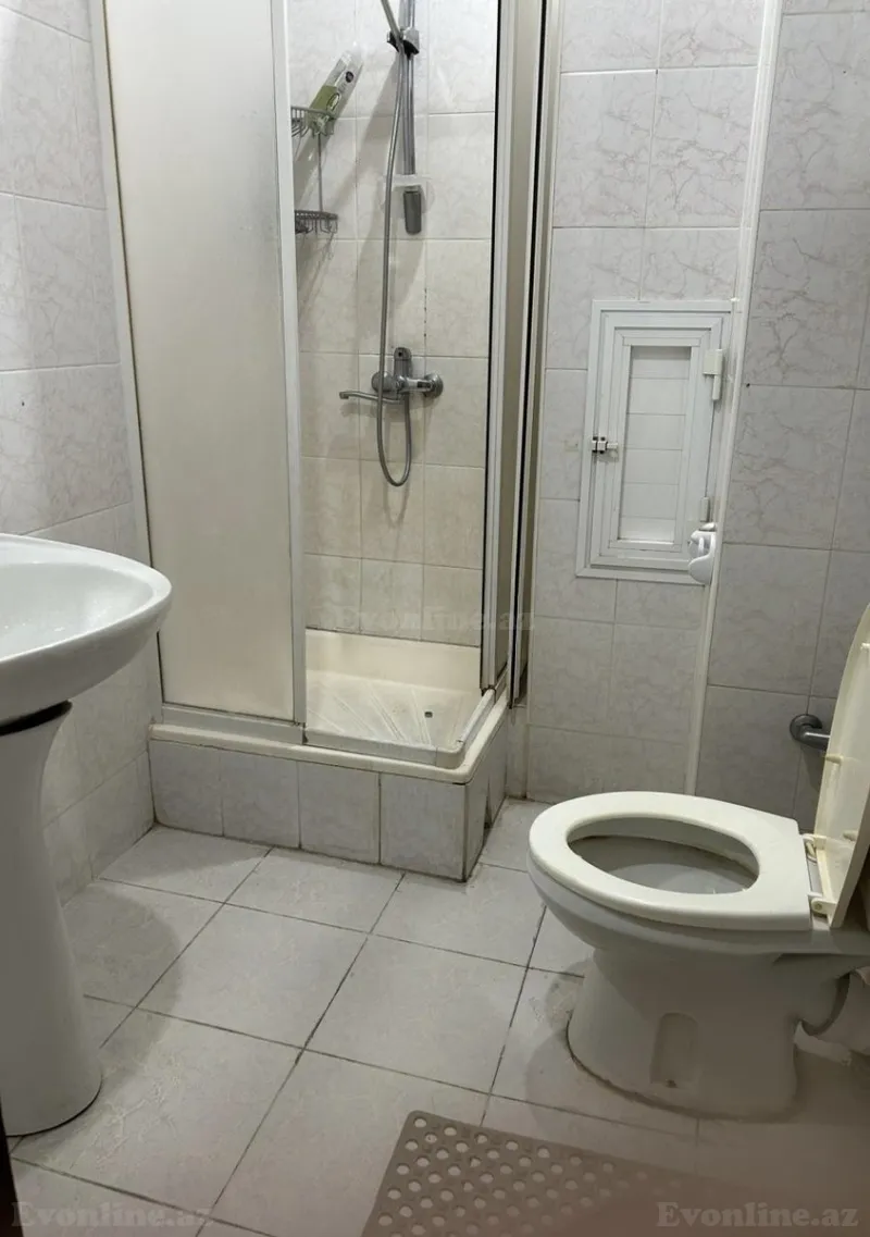 Kirayə verilir 2 otaqlı Mənzil Köhnə tikili 70 m² Sahil m. - şəkil 3