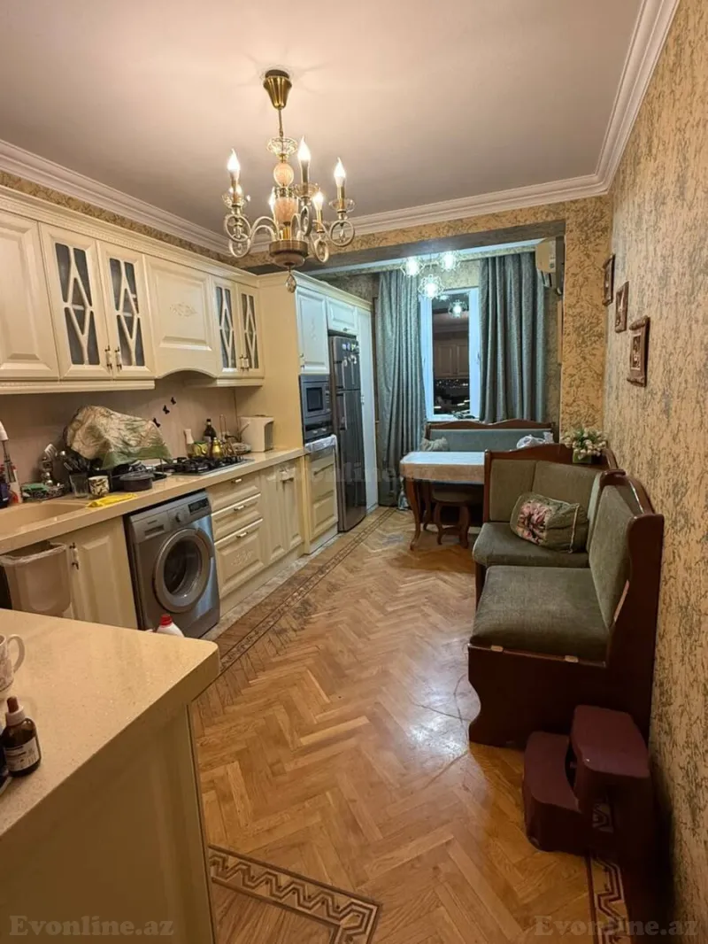 Satılır 4 otaqlı Mənzil Köhnə tikili 121 m² Bayıl - şəkil 5