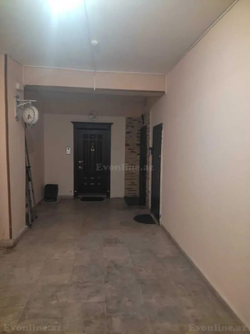 Kirayə verilir 3 otaqlı Mənzil Yeni tikili 95 m² İnşaatçılar m. - şəkil 17