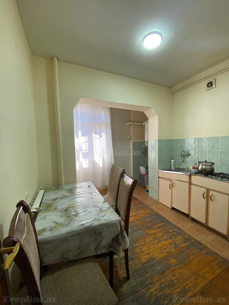 Satılır 4 otaqlı Mənzil Köhnə tikili 100 m² Xətai r. - şəkil 4