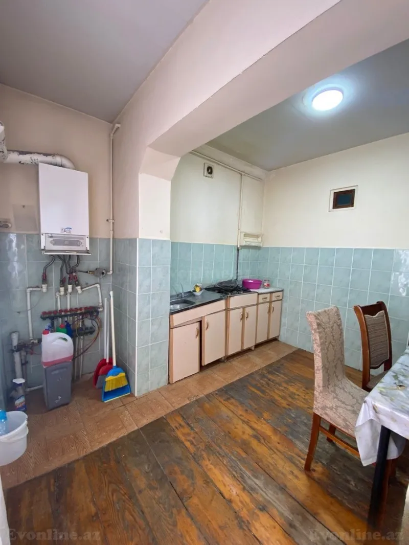 Satılır 4 otaqlı Mənzil Köhnə tikili 100 m² Xətai r. - şəkil 13