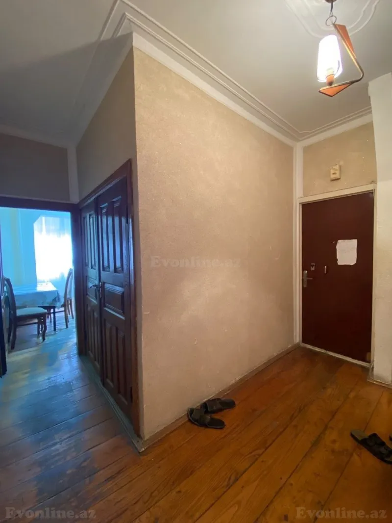 Satılır 4 otaqlı Mənzil Köhnə tikili 100 m² Xətai r. - şəkil 17